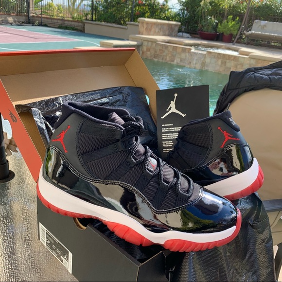 Nike Air Jordan 11 AJ XI Retro Playoffs Bred 2019 - Picture 7 of 7